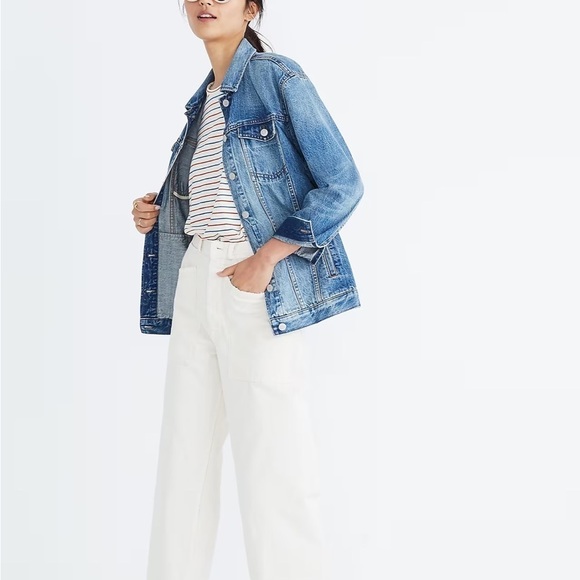 Madewell The Oversized Jean Jacket in Capstone Wash - Picture 2 of 11